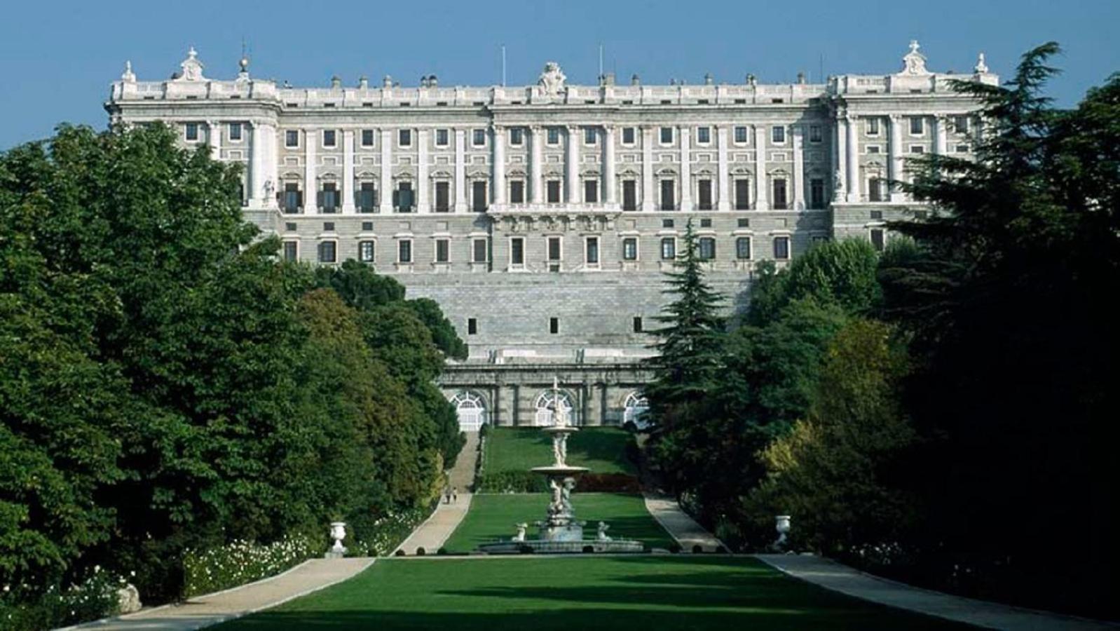 Apartamento Unico En Gran Via Appartement Madrid Buitenkant foto